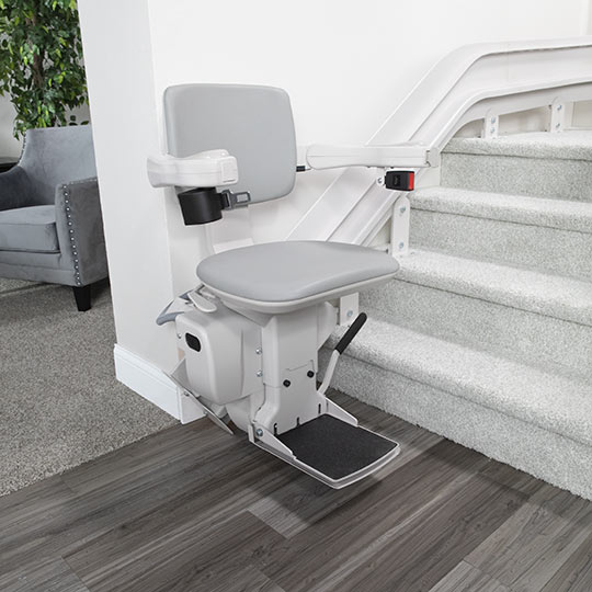 Bruno CRE2110 Elite curved stair lift